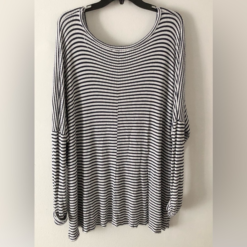 Carly Jean Striped Long Sleeve Top - Picture 4 of 5
